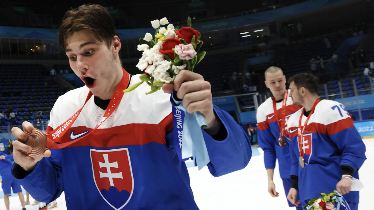 Juraj Slafkovsky 2022 NHL draft top prospect nhl hockey