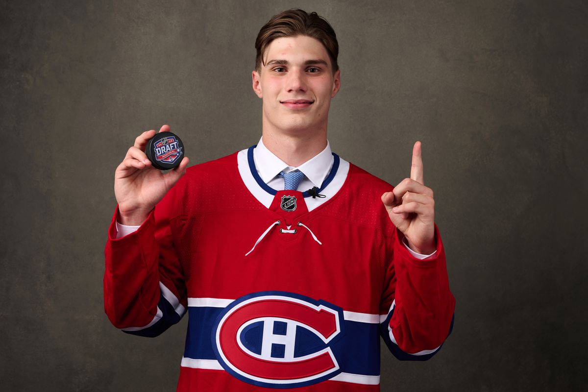 Juraj Slafkovsky No. 1 pick by Montreal Canadiens in 2022 NHL Draft